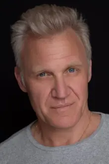 Terry Serpico como: Montgomery Valentine