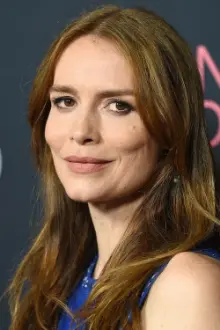 Saffron Burrows como: Sophia Becker