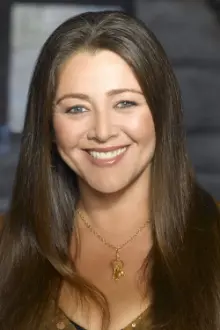 Camryn Manheim como: Singles Registry Woman