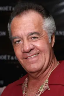 Tony Sirico como: Tony Batts