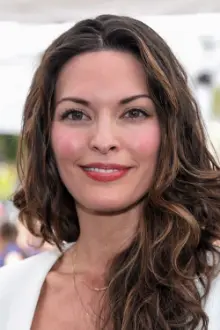 Alana de la Garza como: Joanne Connors