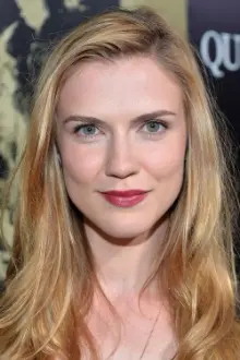 Sara Canning como: Hannah Beaumont