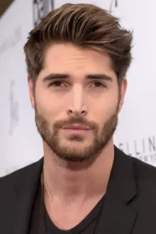 Nick Bateman como: 'AJ' Chesterfield