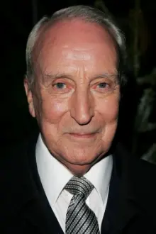 Ian Richardson como: Lord Evelyn Gaylord