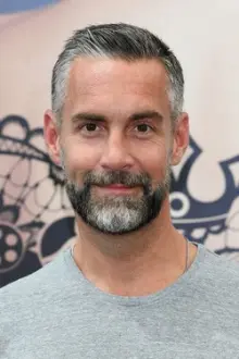 Jay Harrington como: Tyler Lucas