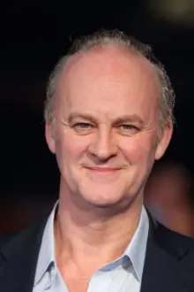 Tim McInnerny como: 