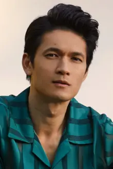 Harry Shum Jr. como: Charlie Wu