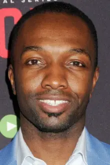 Jamie Hector como: Todd