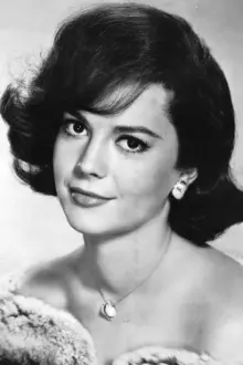 Natalie Wood como: Mayor's Niece