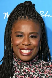 Uzo Aduba como: Clarice Baker