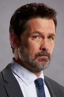 Billy Campbell como: Thomas Fineman