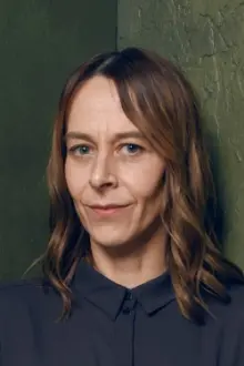 Kate Dickie como: Mary