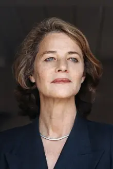 Charlotte Rampling como: Special Appearance