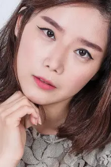 Lee Chae-dam como: Sook-hee