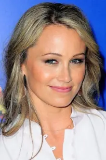 Christine Taylor como: Marcia Brady