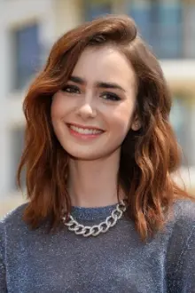 Lily Collins como: Collins Tuohy