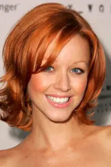 Lindy Booth como: Diana