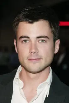 Matt Long como: Dave Ford