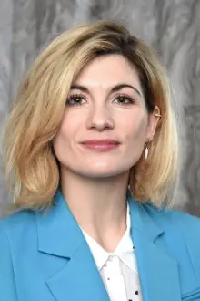 Jodie Whittaker como: Mary