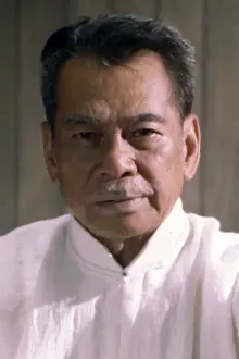 Chen Kuan-Tai como: General Mang Yi Tu