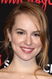 Bridgit Mendler como: Olivia