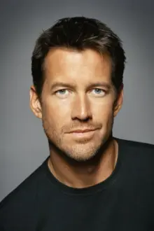 James Denton como: Elmer Winslow