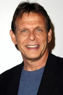 Marc Singer como: Harry Spangler