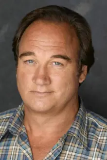 Jim Belushi como: Louie