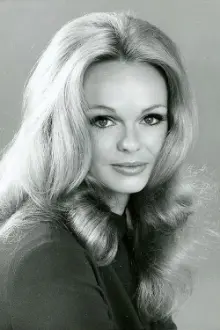 Lynda Day George como: Barbara Anholt (as Lynda Day)