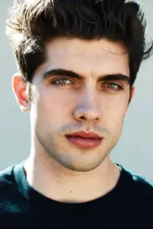 Carter Jenkins como: Stewart