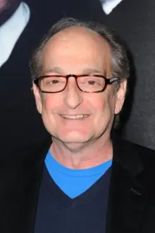 David Paymer como: The Boss