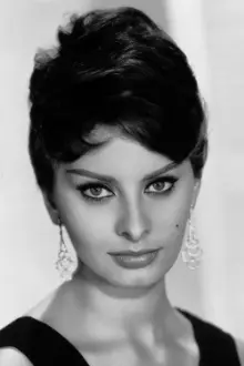 Sophia Loren como: Self (archive footage)