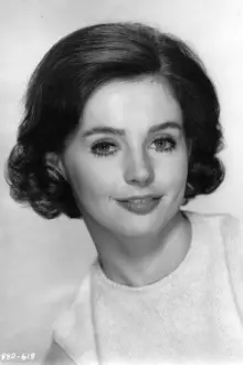 Millie Perkins como: Ellen Cousins