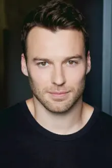 Peter Mooney como: 