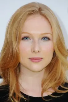 Molly C. Quinn como: 