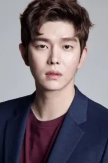 Yoon Kyun-sang como: Cha Seo-hoo