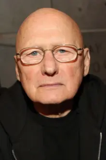 James Tolkan como: Dutch