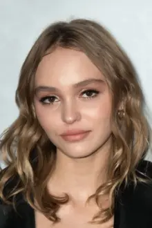 Lily-Rose Depp como: Jocelyn