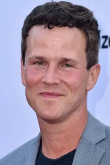 Scott Weinger como: Steve Taylor