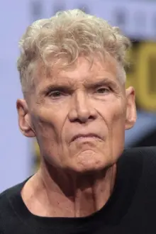 Everett McGill como: Dalton Bradford