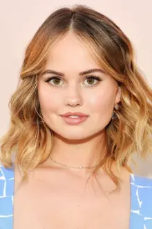 Debby Ryan como: Tara