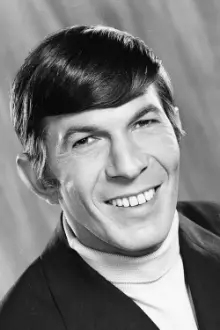 Leonard Nimoy como: 