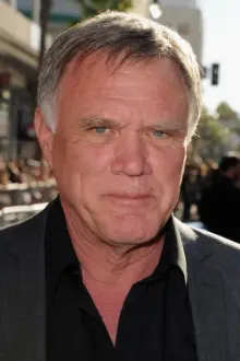 Joe Johnston como: 