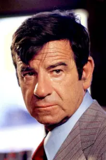 Walter Matthau como: Captain Thomas Bartholomew Red