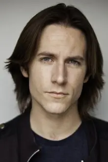 Matthew Mercer como: Tygra (voice)