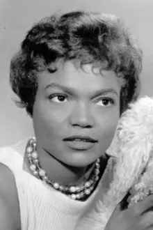 Eartha Kitt como: Francis ‘Old Lady’ Hackmore