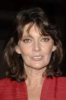 Sarah Douglas como: Dr. Miles