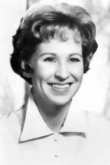 Alice Ghostley como: Alice Ghostley