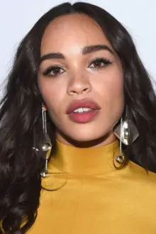 Cleopatra Coleman como: Erica