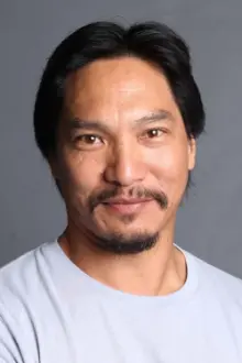 Jason Scott Lee como: Ko'olau